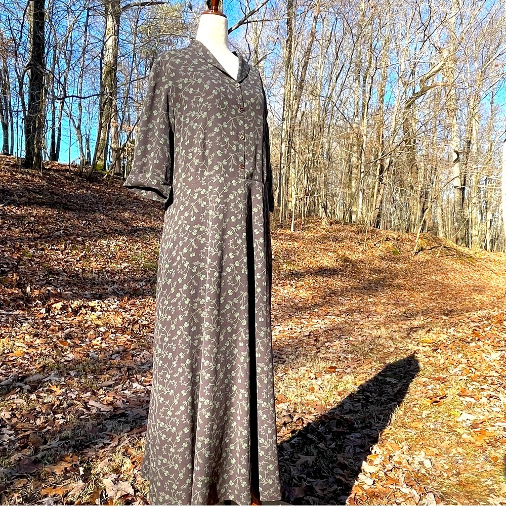 Sundance Silk Gray and Green Floral Shirt Dress Size 14